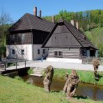 06309768-fd5f-4bd9-9c33-d89405dd5d5b